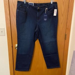 Charter club plus petite straight leg jeans 22WP